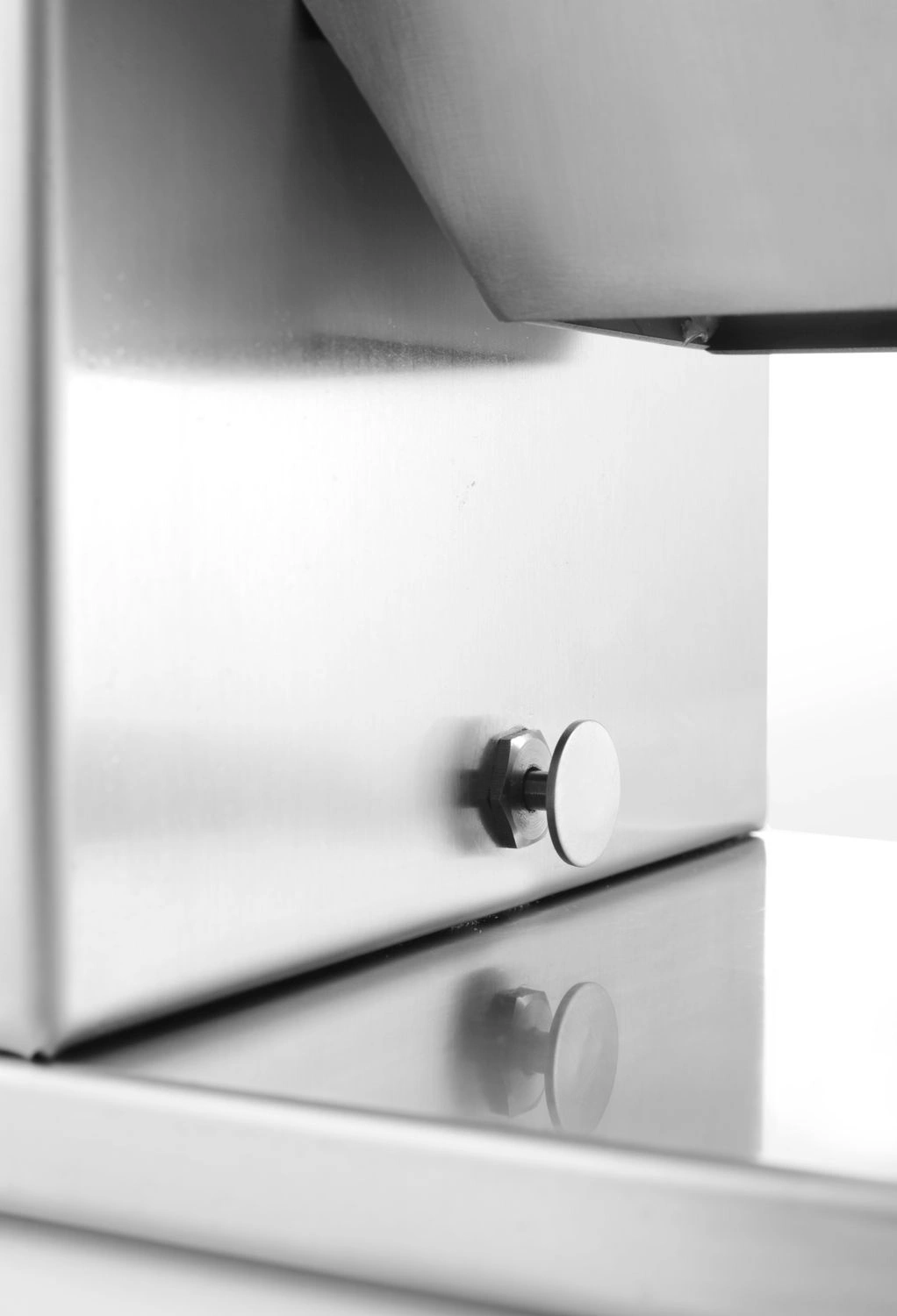 Elektrický kráječ klobás HENDI 265109