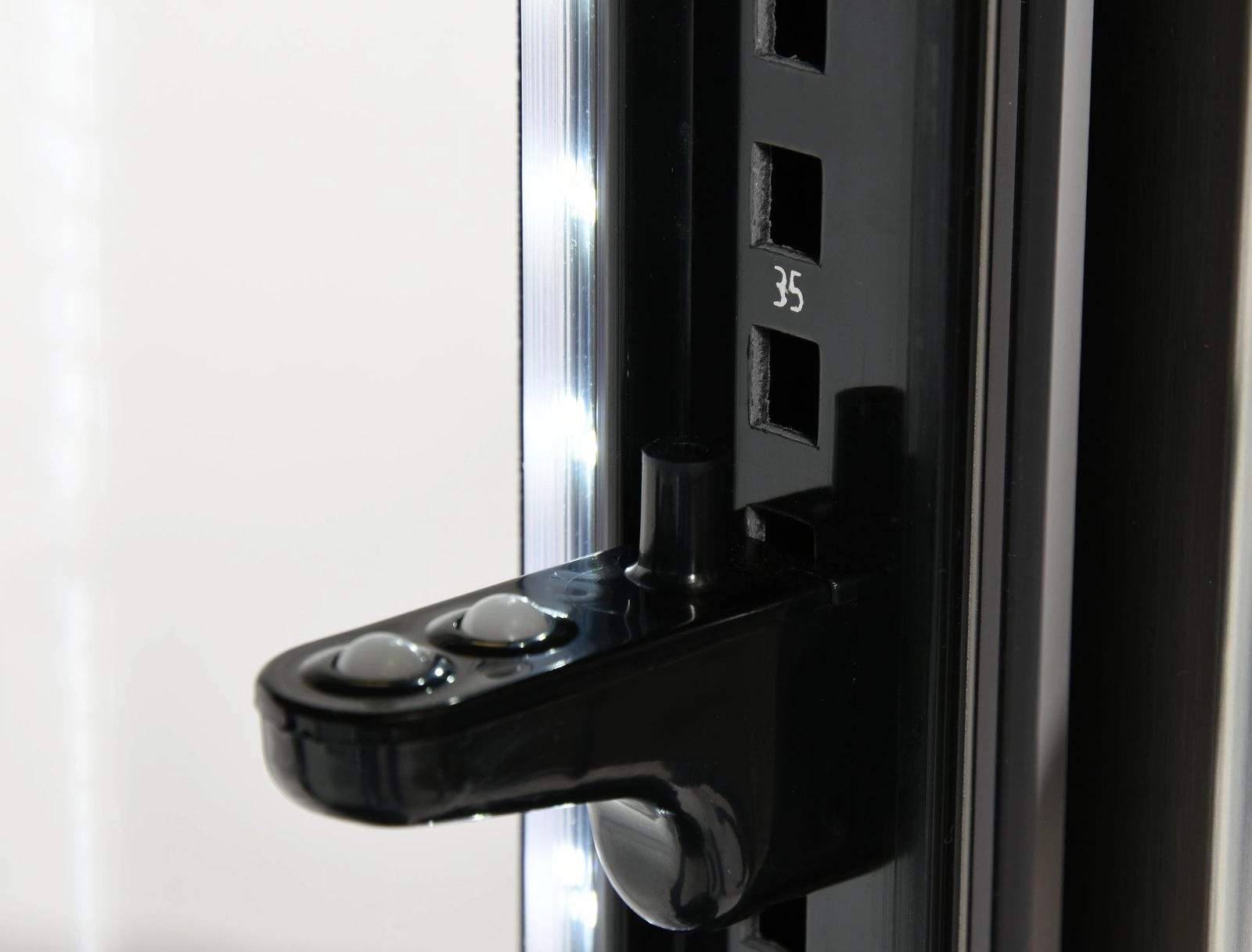 Chladicí vitrína 100 l kulatá nastavitelná | YATO YG-05094