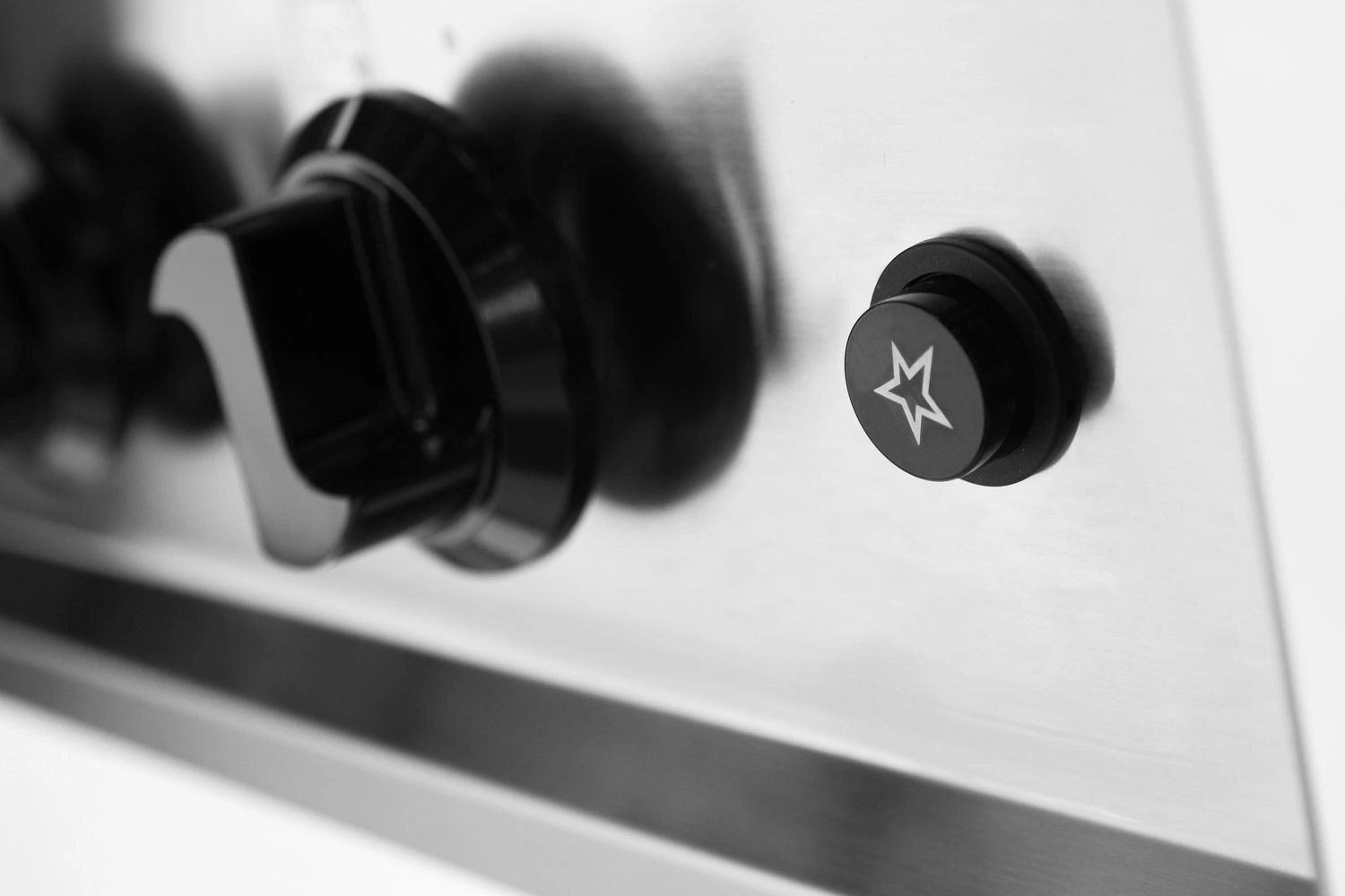 HENDI 225806 Plynová varná deska Kitchen Line s 5 hořáky