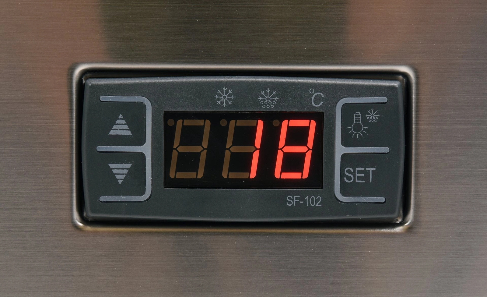 Chladicí vitrína 78 l černá | YATO YG-05060