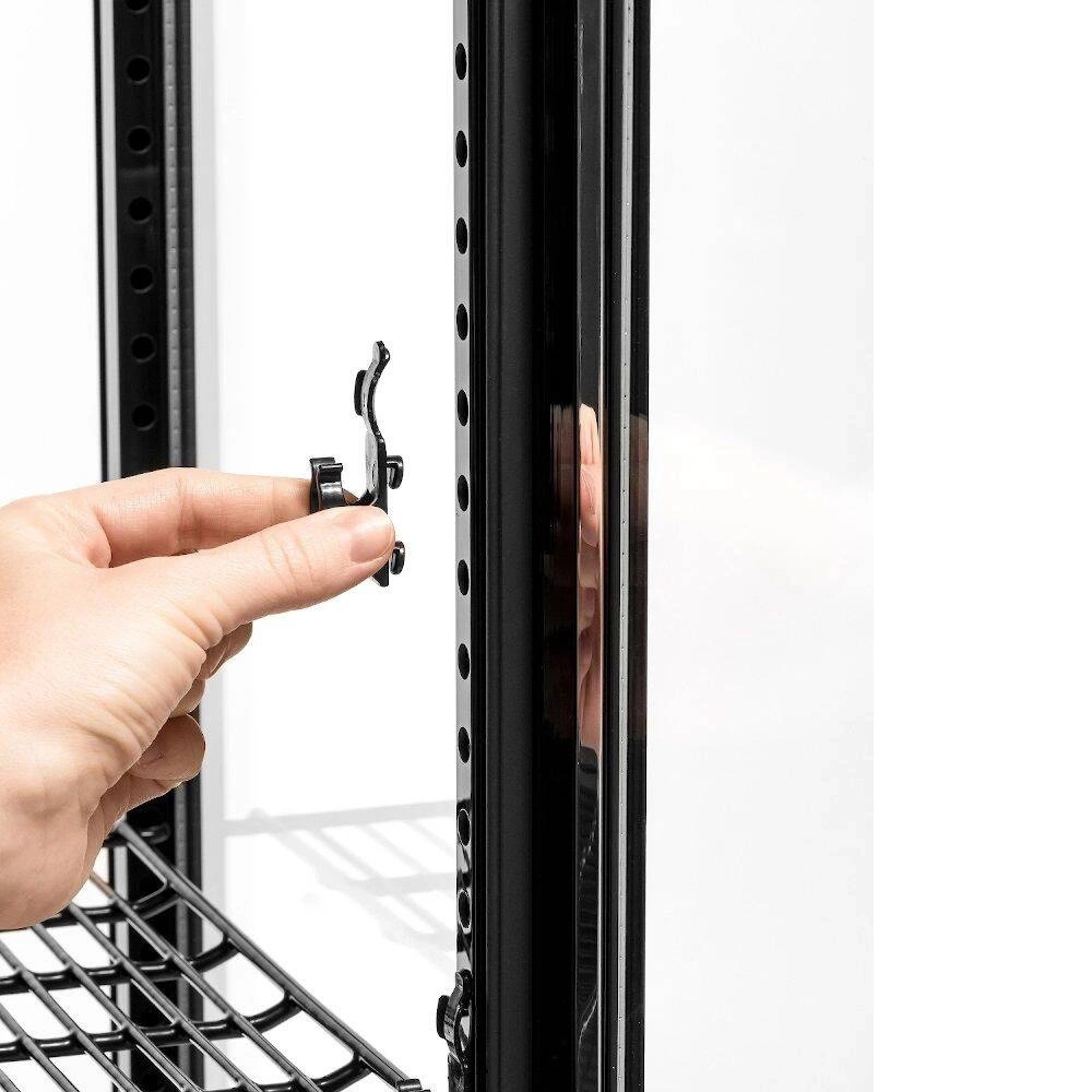 Chladicí vitrína 78 l černá FORGAST FG07748